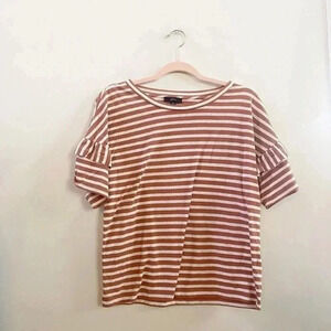 J.crew ruffle tshirt XS‎